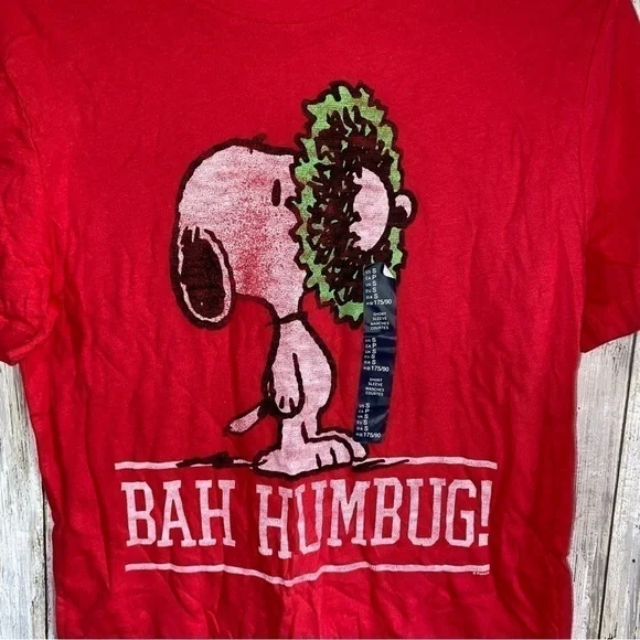 Gap Peanuts Snoopy Christmas Tee - Picture 2 of 4